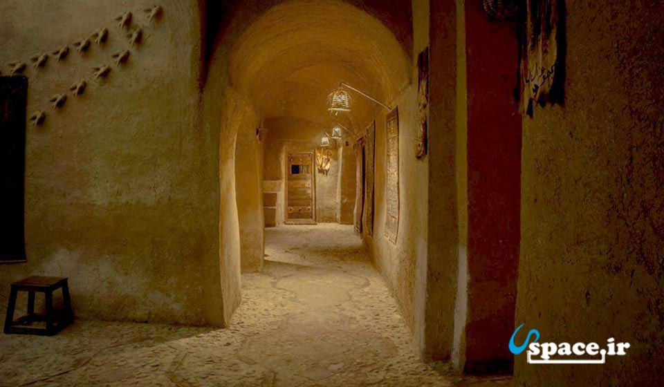 نمای داخلی اقامتگاه بوم گردی بوم قلعه آریز - بافق - دهکده گردشگری باقرآباد